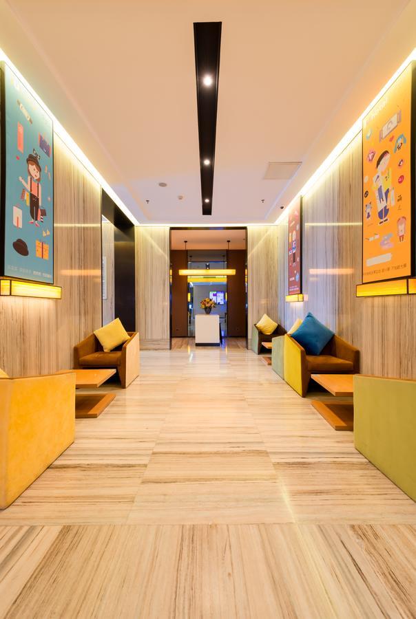 Iu Hotel Shanghai Dongchuan Road Metro Station Xangai Exterior foto